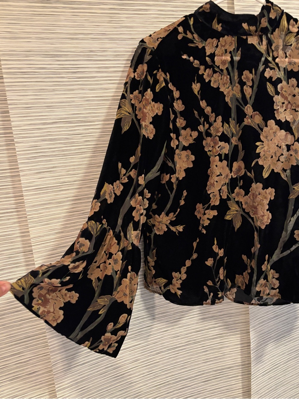 Anne Fontaine Floral Velvet Bell-Sleeve Blouse
